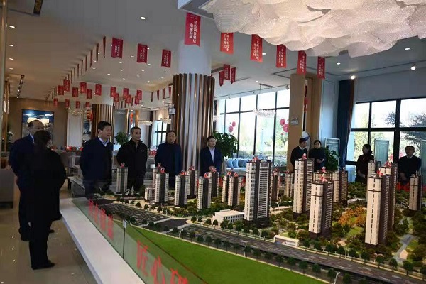 省尊龙集团官网集团表部董事调研徽盐地产六安项目、霍邱项目